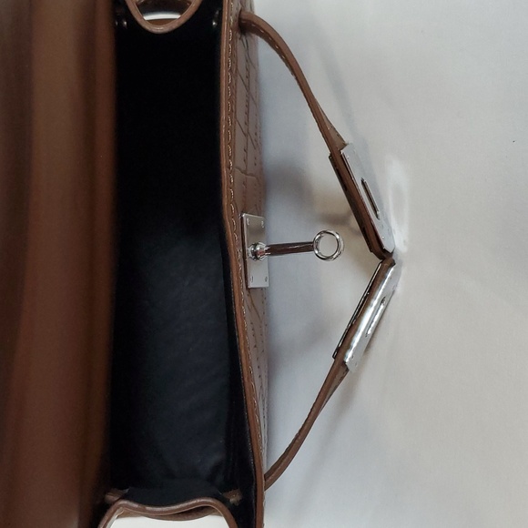 NEW BROWN CROC EMBOSSED FAUX LEATHER SMALL SATCHEL CROSSBODY BAG - Picture 2 of 13